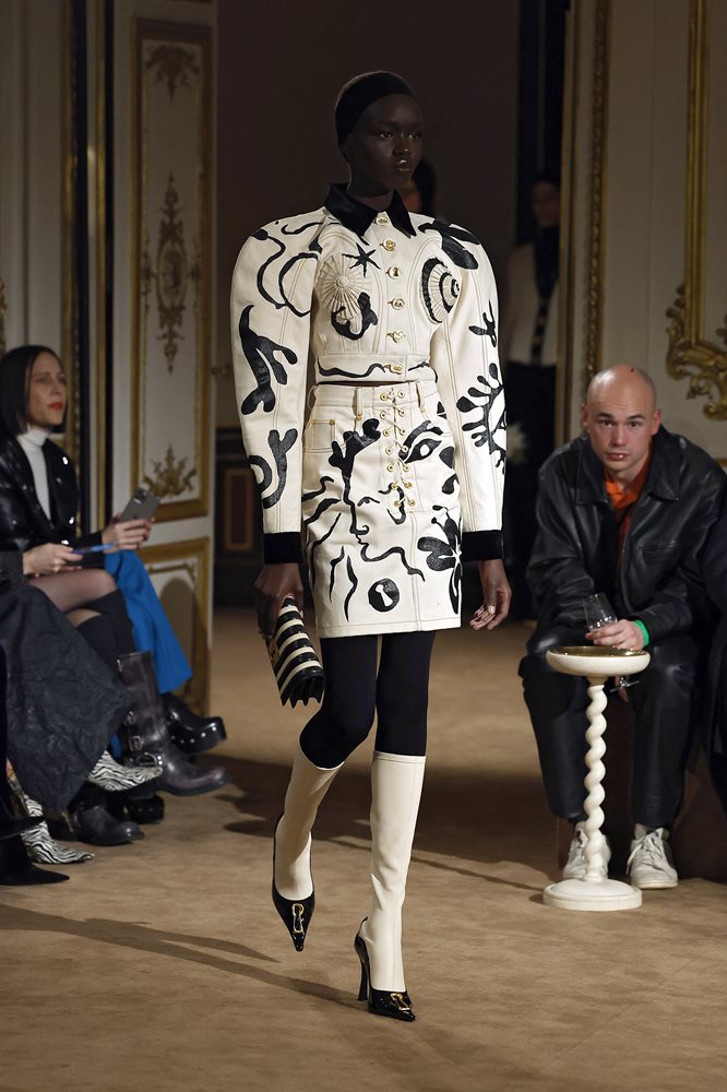 Schiaparelli-fall-winter-23-24 (32) | Showdetails