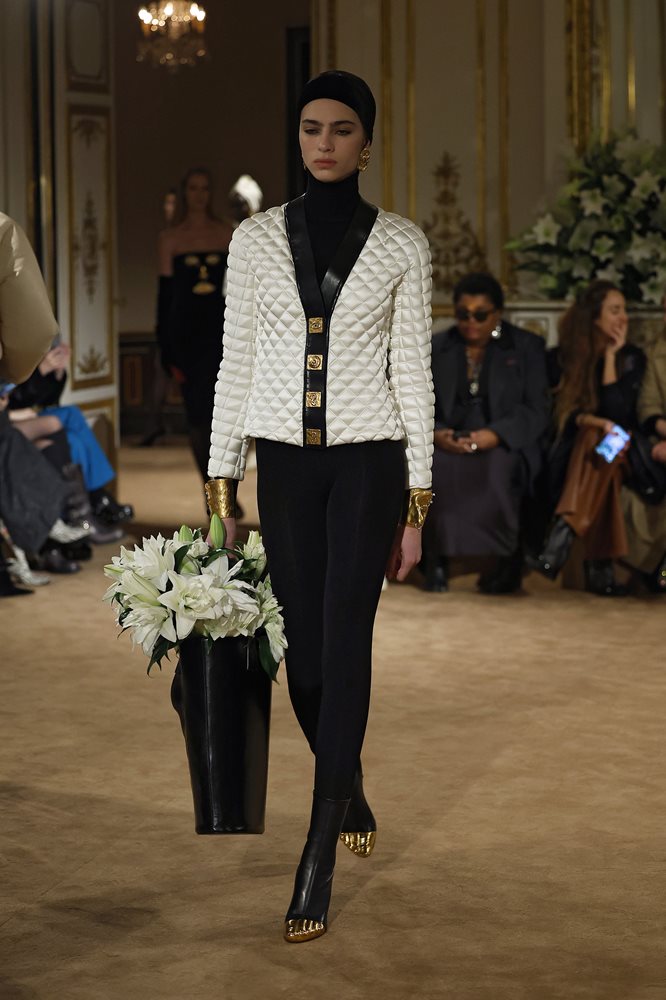 Schiaparelli-fall-winter-23-24 (32) | Showdetails